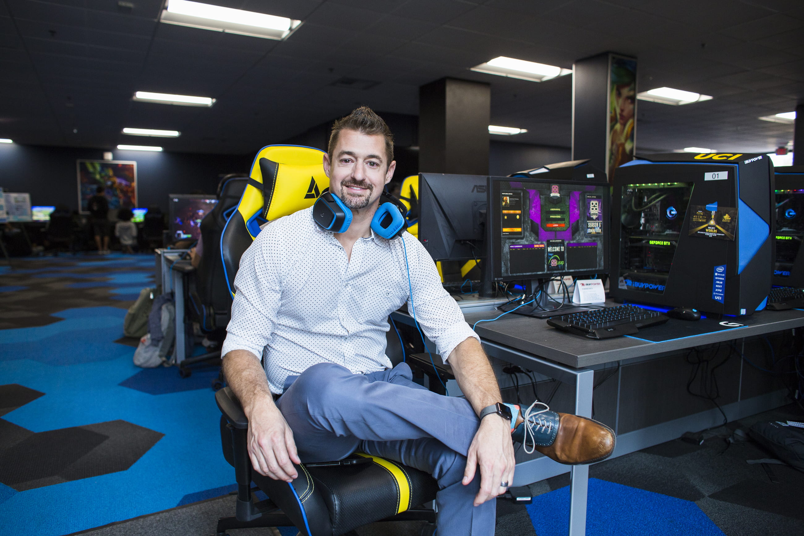 The UCI Esports Arena is the first of its kind on a college campus and is located at the Student Center Terrace. Students, staff, faculty, alumni and guests are welcome, where we provide a variety of the most popular games at UCI.