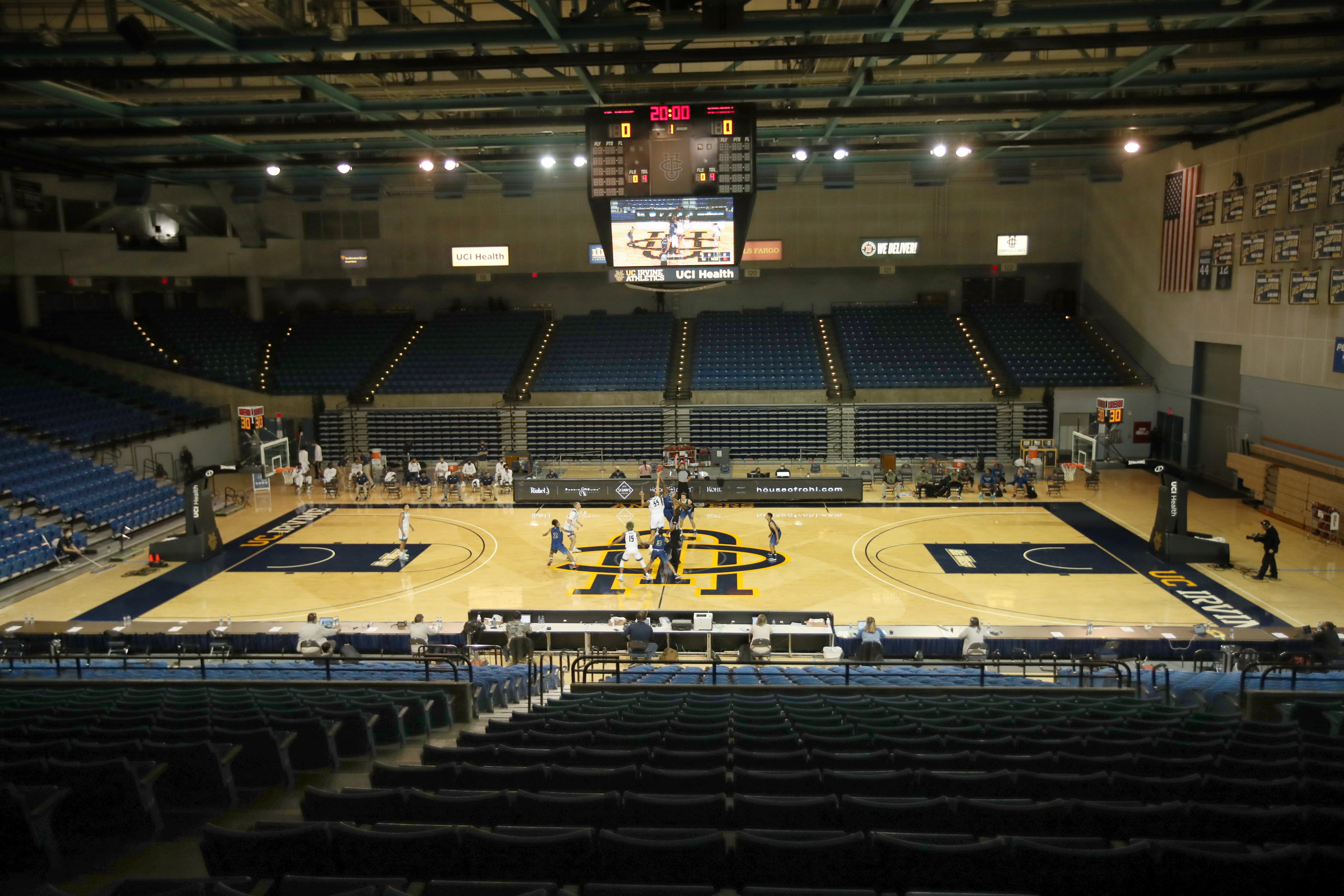 UCI basketball team playing in UCI's Bren Events Center